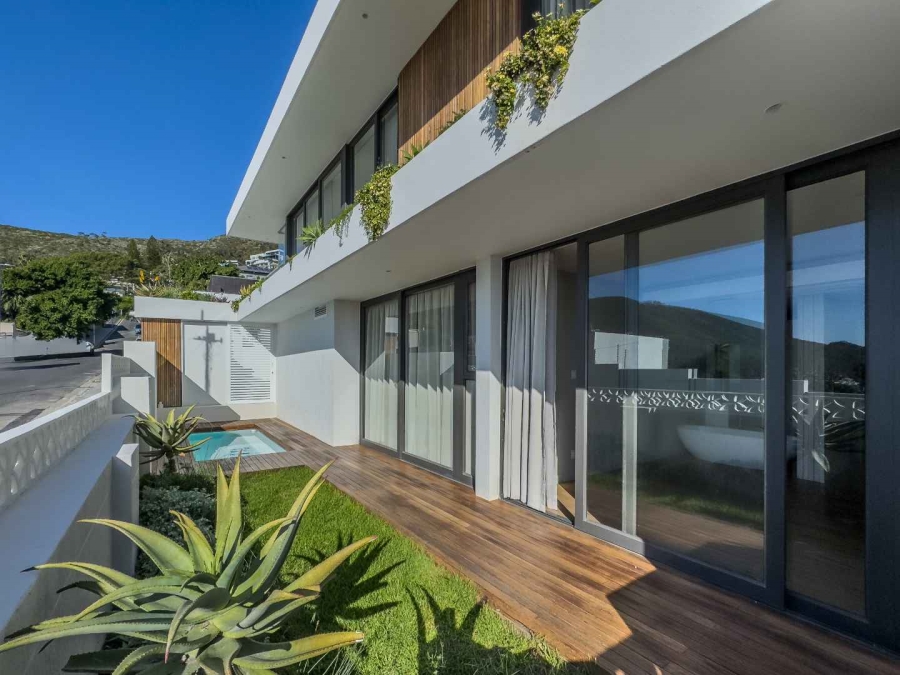 3 Bedroom Property for Sale in Fresnaye Western Cape